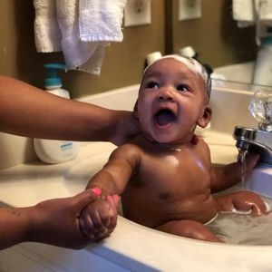 Meet your Posher, Dobbie